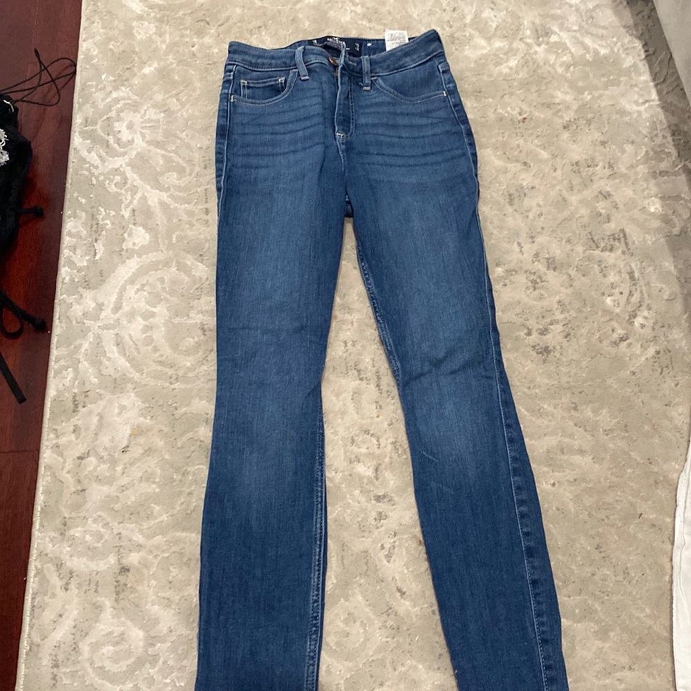 Medium Wash Hollister Jeans